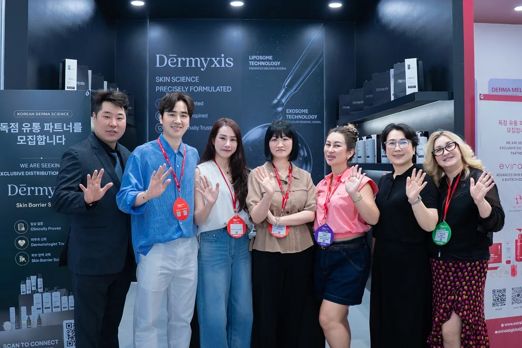 Visitors at Dērmyxis booth, InterCHARM Korea 2026